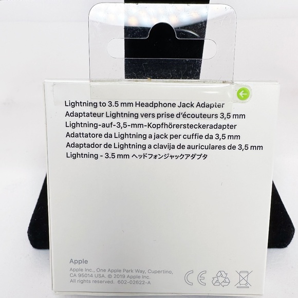 New Apple Lightning to 3.5 mm Headphone Jack Adapter - Picture 6 of 6